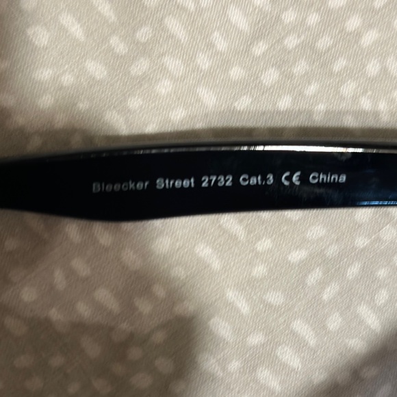 Trendy Black Sunglasses Set - Picture 4 of 12